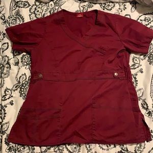 Scrub top Size: S Brand: Dickies Good condition